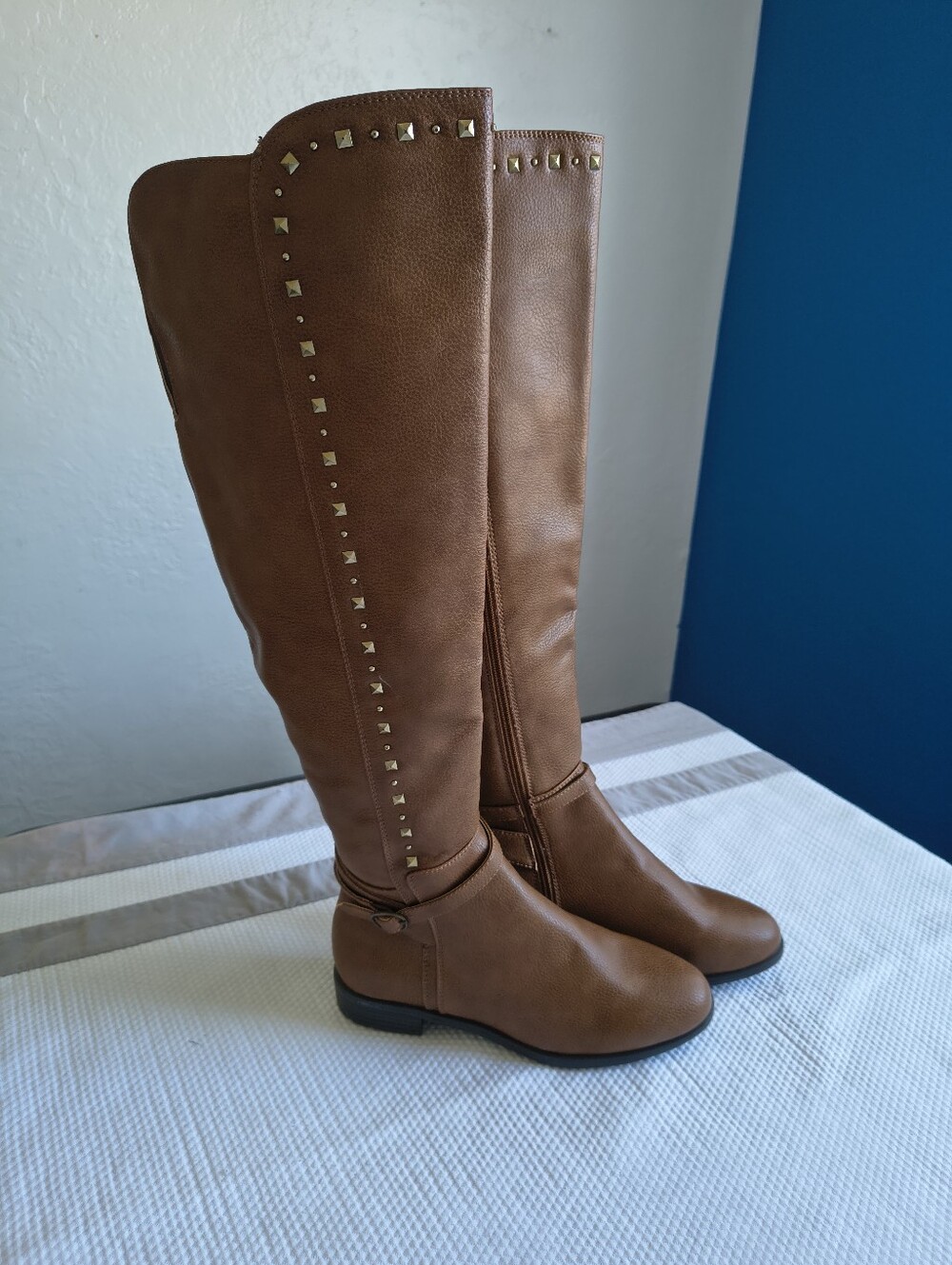 Rialto Ferrell Women’s Cognac Brown Studded Over-The-Knee Boots Size 7M.